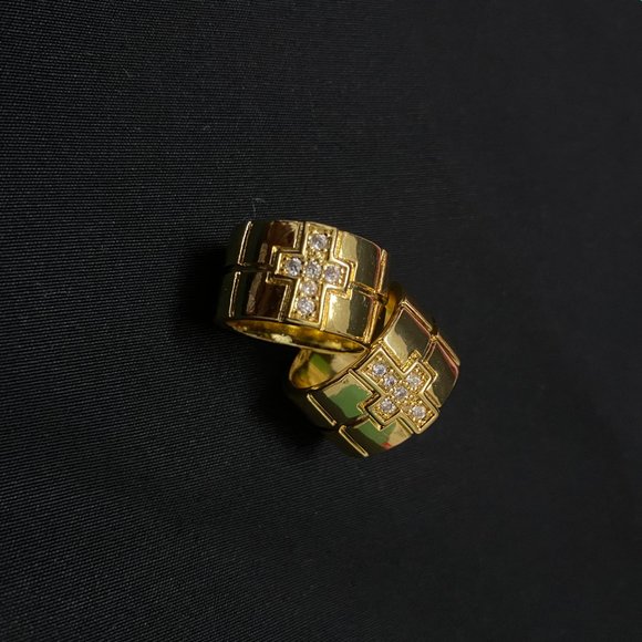 James Avery Stacked Hammered 14k Gold Ring - Picture 5 of 5